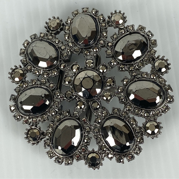 Chico's Belt Bucket Black Stones Sparkly Metal 3 Inches Diameter - Picture 7 of 7